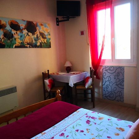 Hotel O Fil De L'O Marseillette Eksteriør bilde